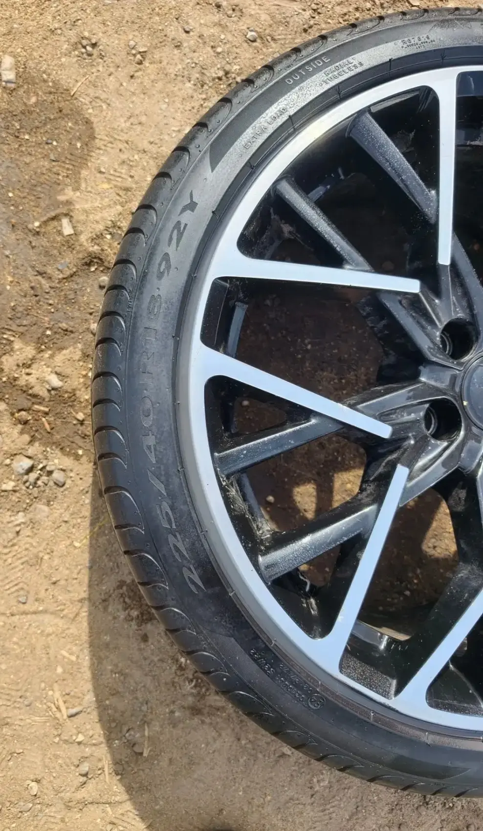 Диски r18 5x108, резина летняя Pirelli Powergy 225/40 состояние резина как у новой, про...