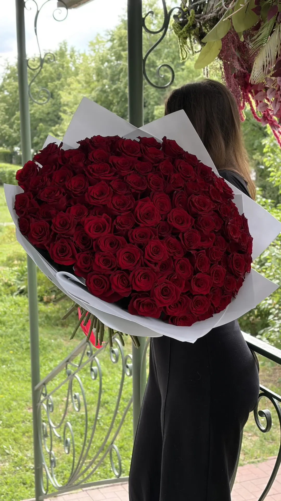 Доброе утро!

Наша акция продолжается! 🌸

Эквадорские розы — всего 189 ₽, пионы — 390 ₽. Такие цены