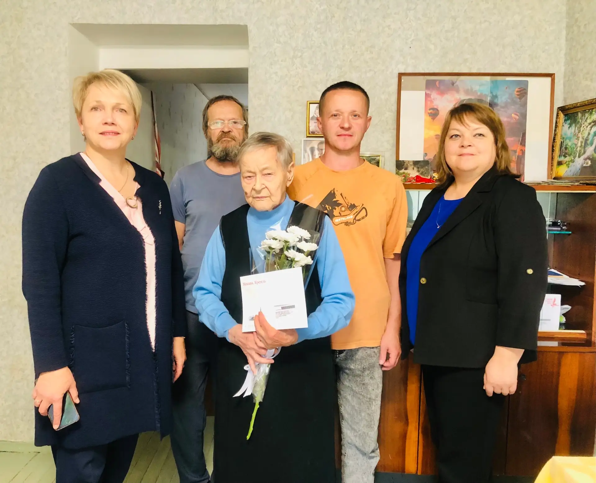 🌿Друзья, сегодня свой 95-летний юбилей отмечает петрозаводчанка Анна Андреевна Вангоне...