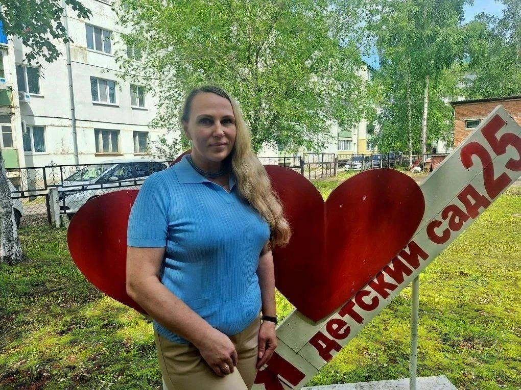🎨 Когда рисование — это способ познавать мир

В детском саду № 25 Кавалеровского округа работает во