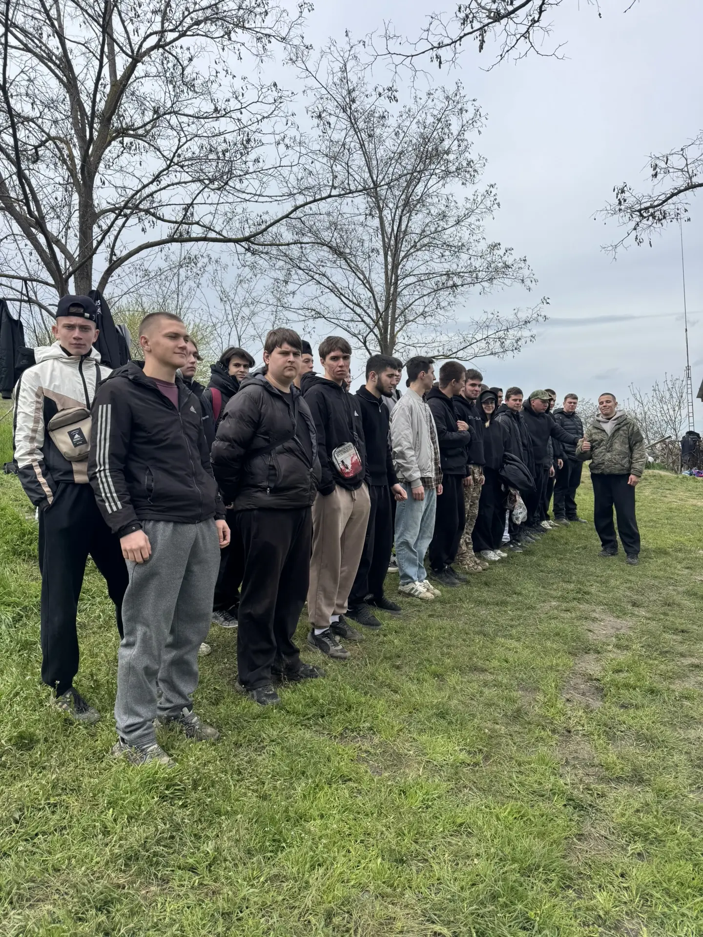 🔥 Настоящая мужская закалка: наши студенты на военно-полевых сборах!