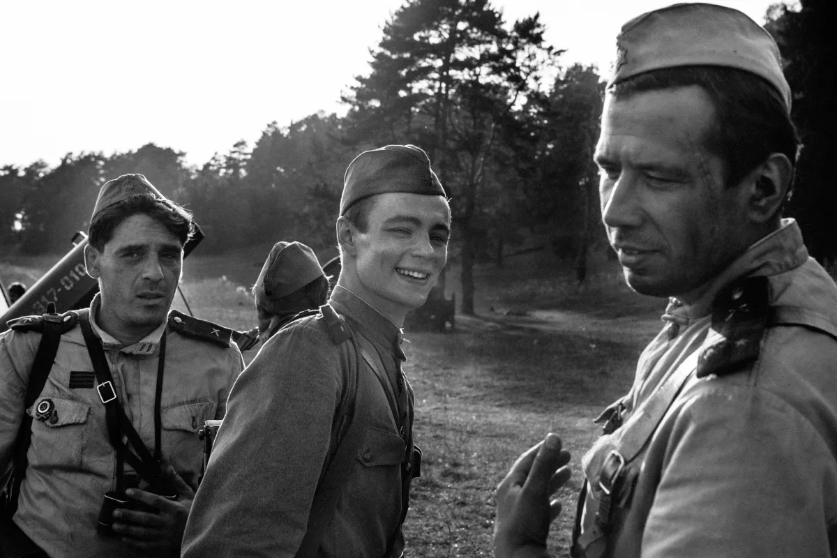 Тёплый кадр со съёмок военного фильма «Единичка».
