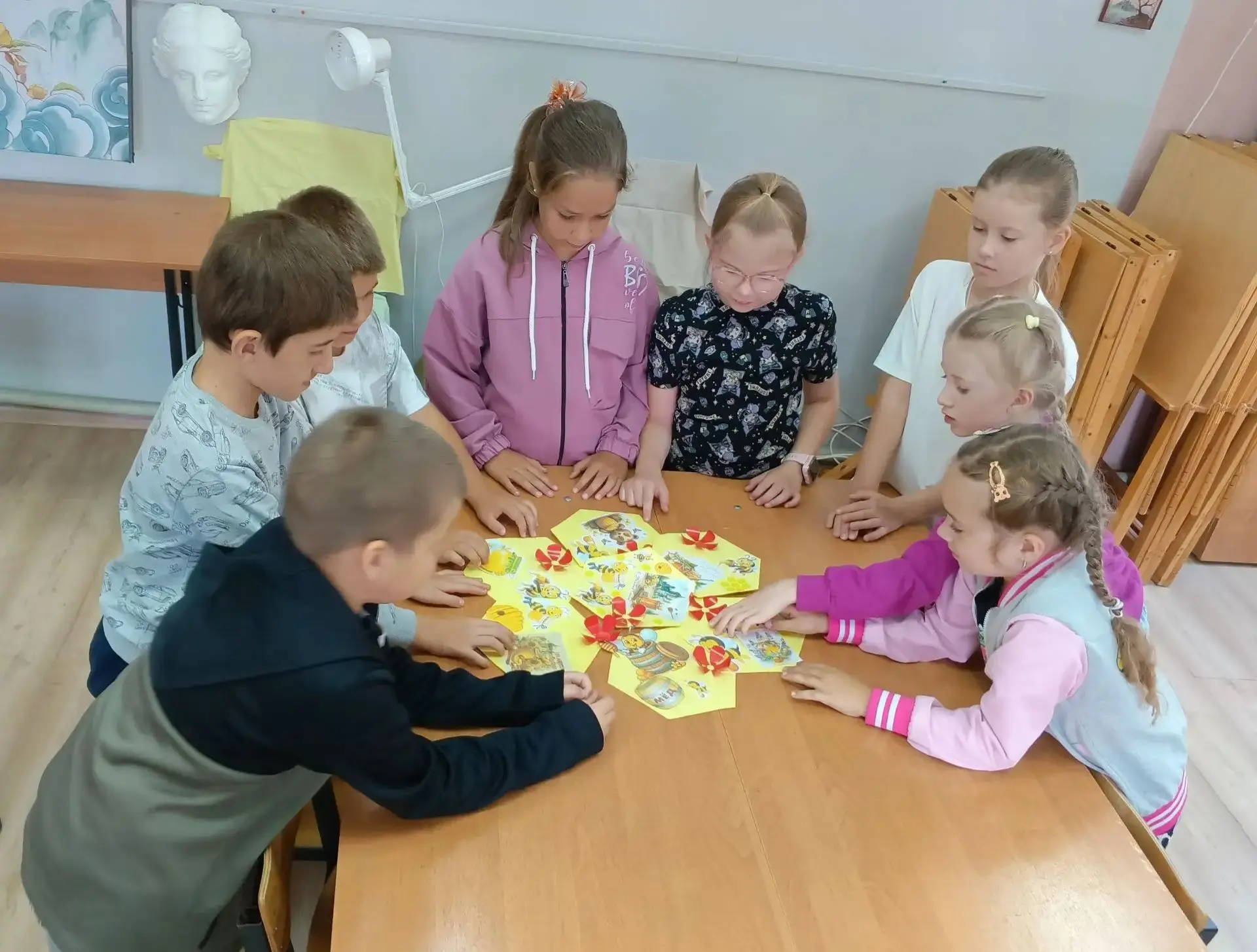 🧑‍🎨Сегодня преподаватель отделения изобразительного искусства Митрофанова София Алекс...
