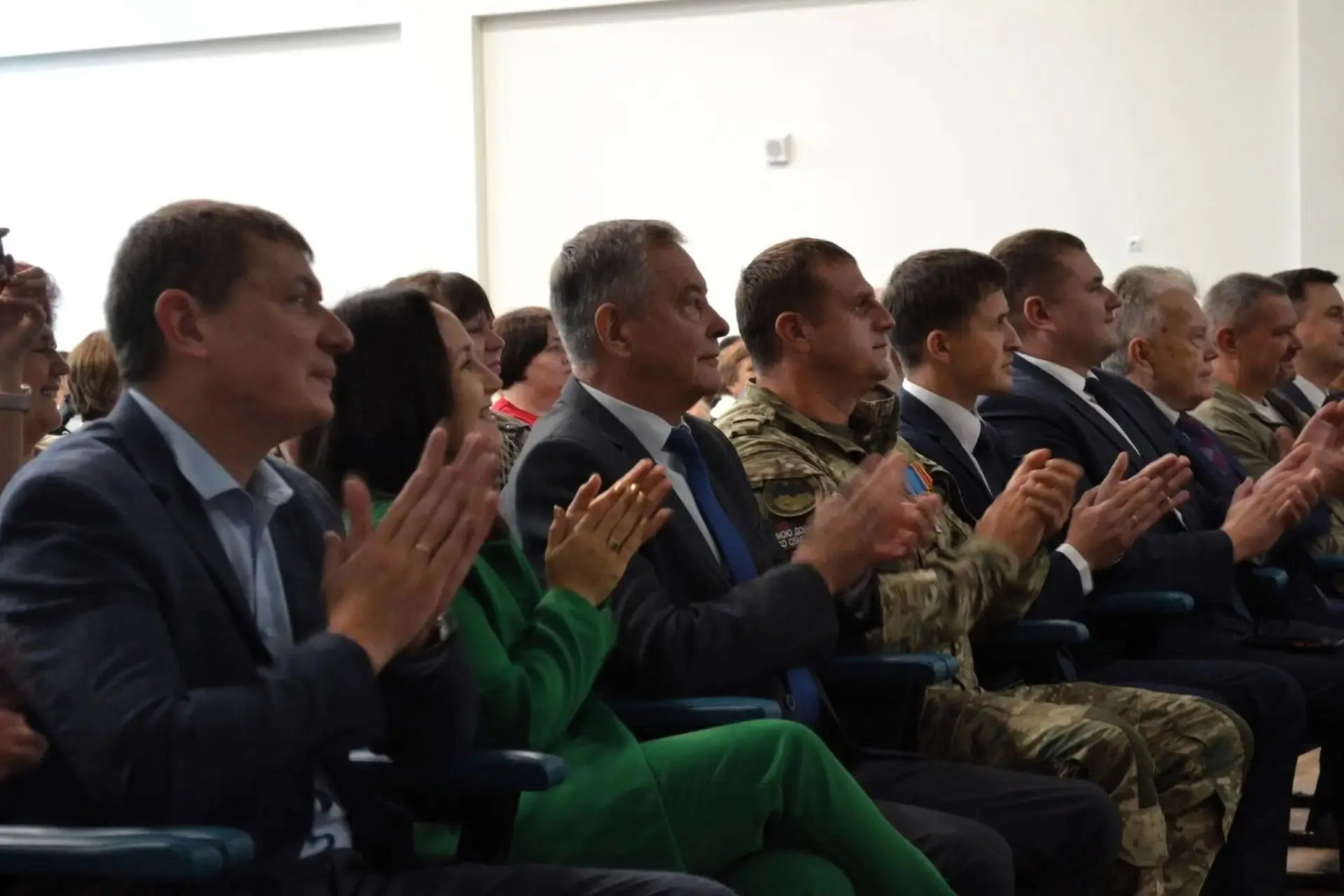 Первые шаги новой истории: педагогический совет в новом формате 🍂🏫Сегодня в нашем окр...
