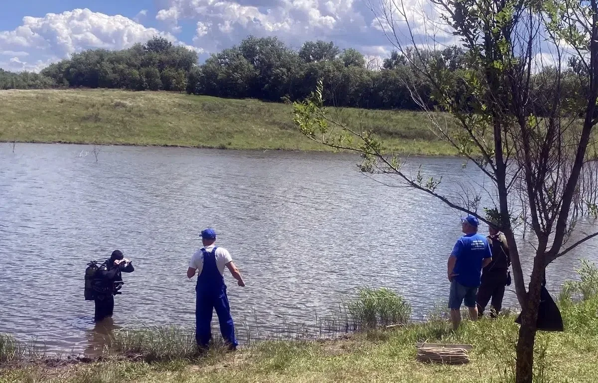 18 июня в село Константиновка Большеглушицкого района для проведения водолазных поисков на водоеме б