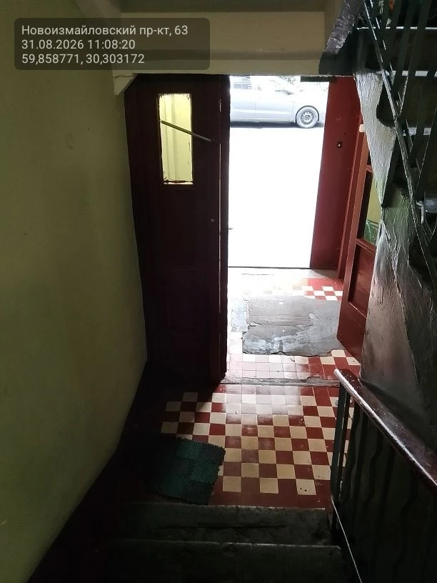 Уборка лестничных клеток в парадных многоквартирного дома по адресу: Новоизмайловский п...