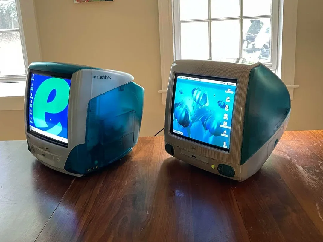 Чтобы вы понимали, что технику Apple копируют... давно. На фото выше, кажется, первый с...