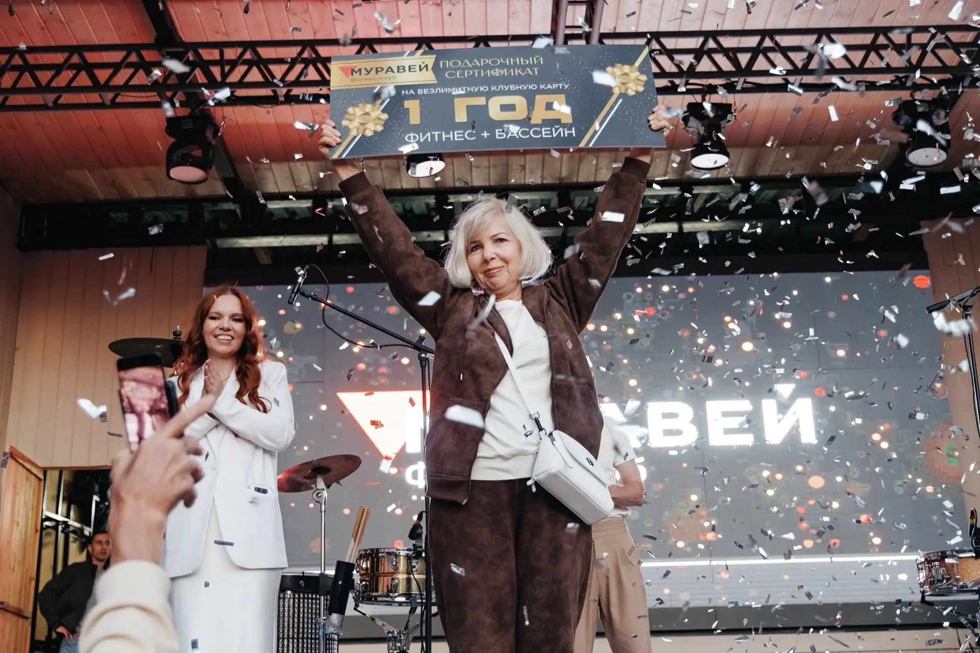 Делимся кадрами с нашего дня рождения 🎂📸