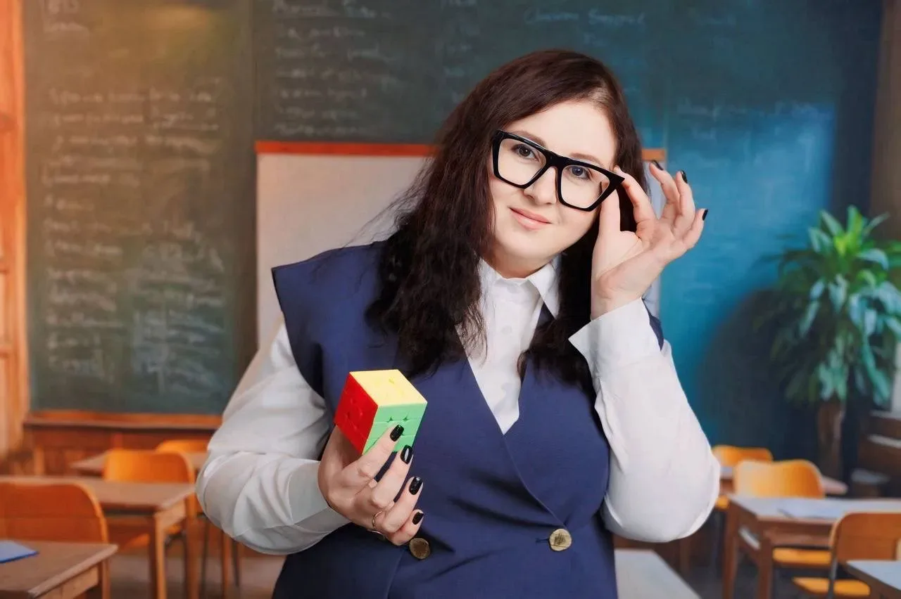 У нас — победитель! 🏆

Знаете, что самое крутое в школе? Когда учитель болеет своим делом так, что 