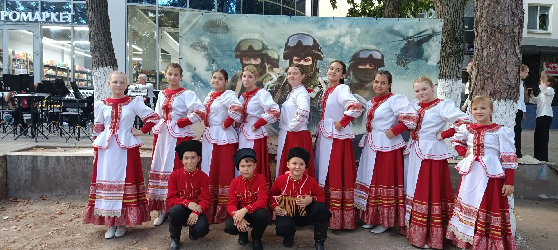 🎉 Благотворительный фестиваль «За СВОих»: день единства и поддержки! 🎉