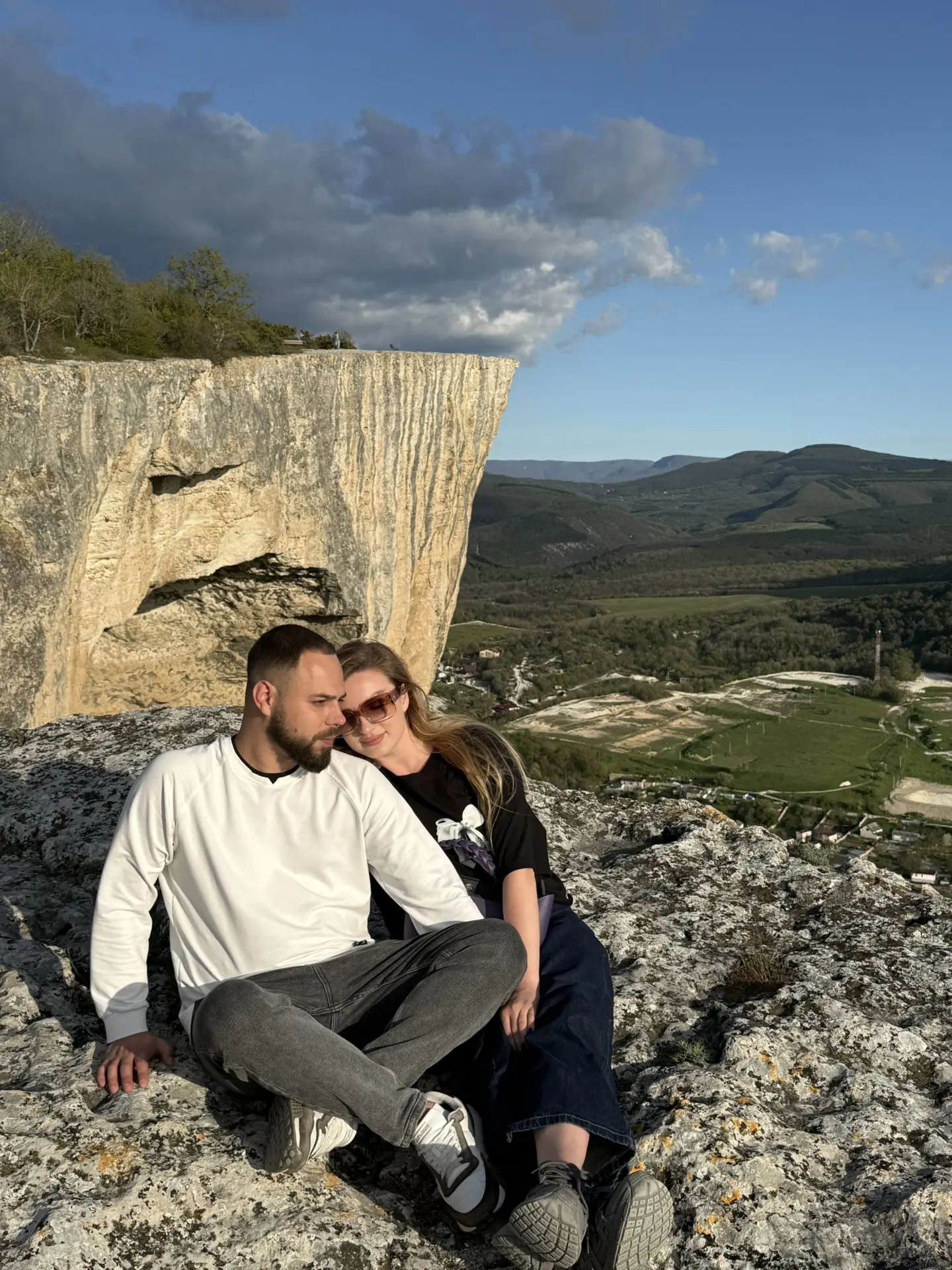 Это волшебное место рядом с нами. Всего 30 минут и вы в бисерном храме. 
Подъехать можно прямо на ма