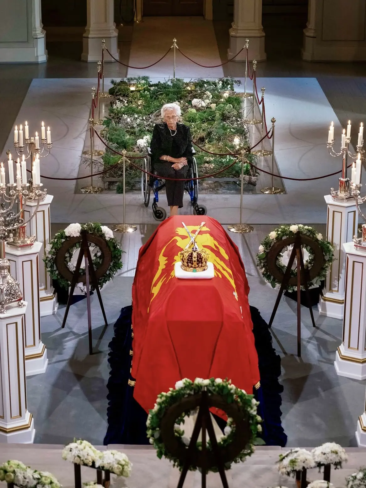 94-летняя принцесса Астрид попрощалась со своим младшим братом Харальдом 💔
