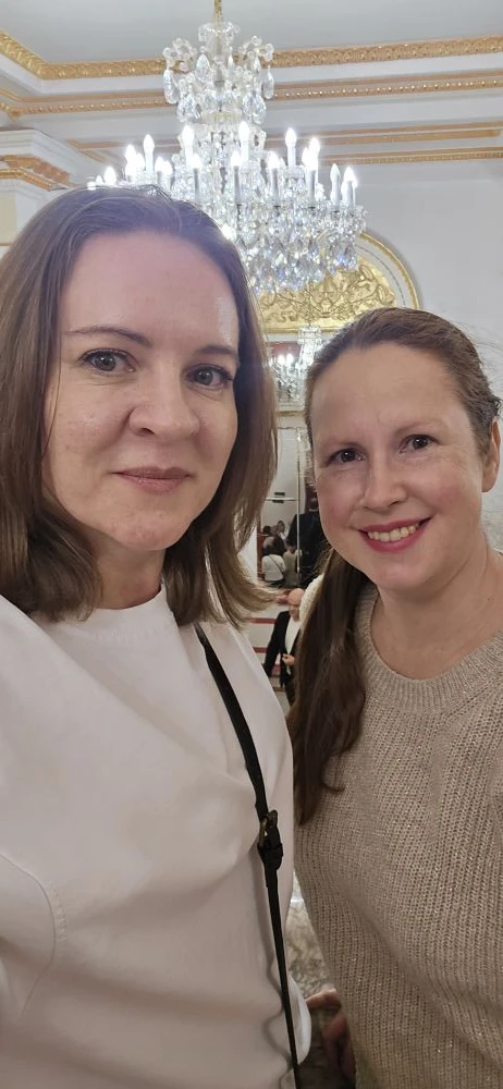 Знакомьтесь, это Элина, моя театральная подружка🤗😉💃💃