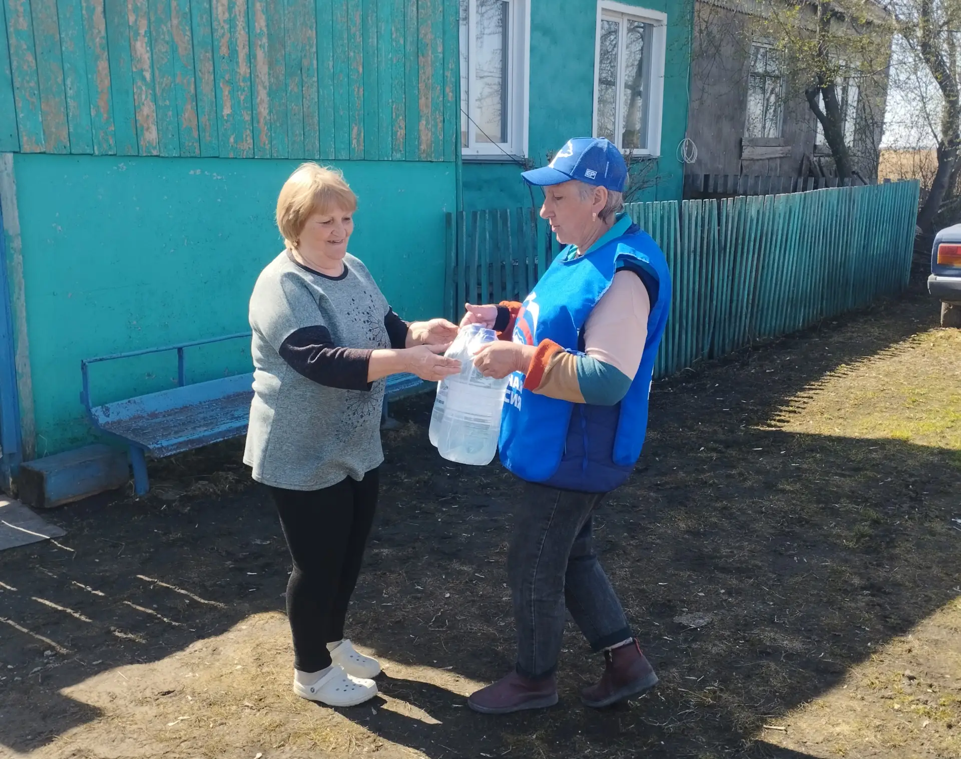 Паводок в Барабинском районе: вода уходит, помощь остаётся  Ситуация в деревне Старый Карапуз остаёт