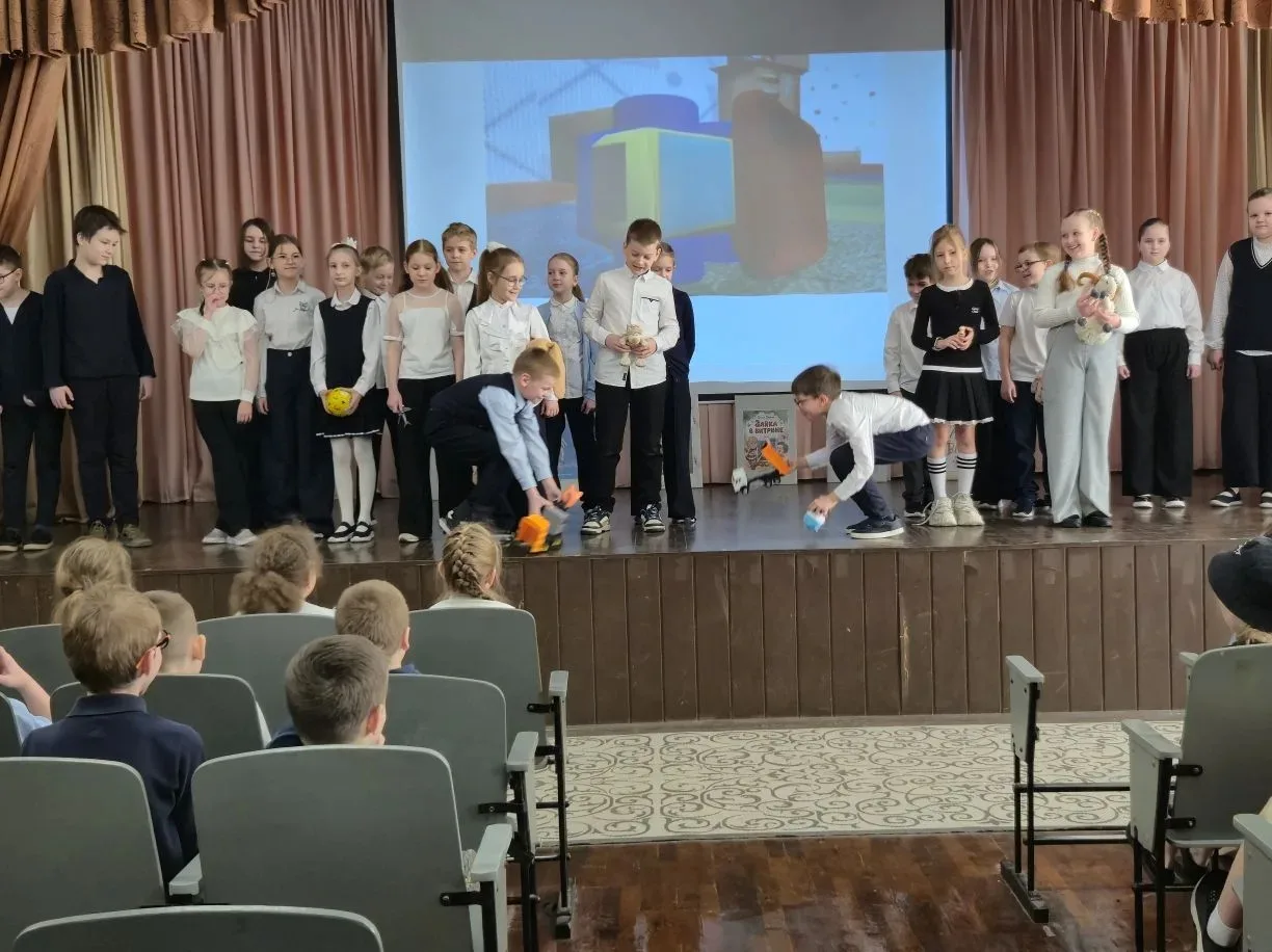 Наука — это не только учебники, но и настоящий праздник! 🧪🎭 20 марта мы ярко и шумно подвели итоги Н