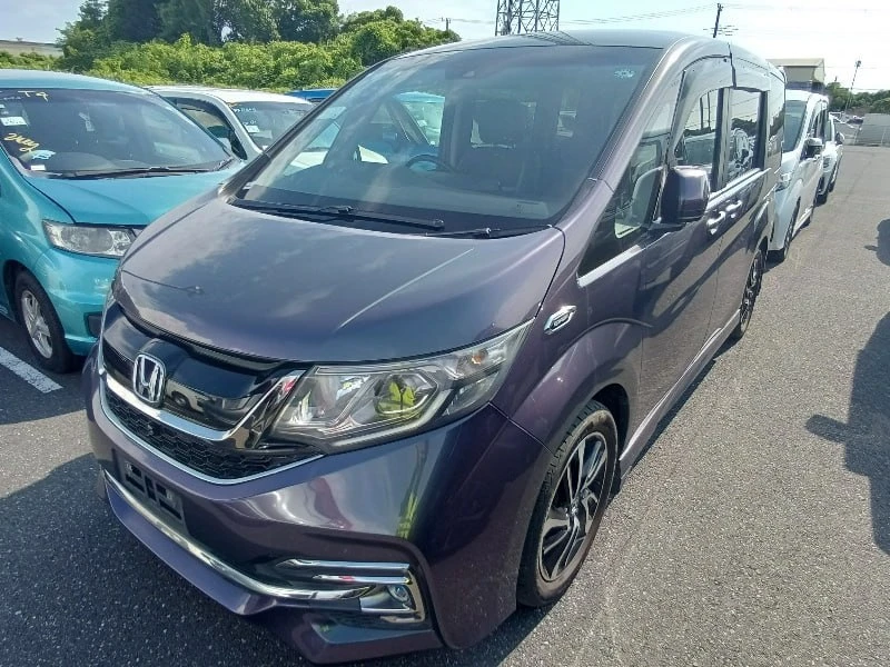 Выкупили Honda Stepwgn 2015 года для нашего клиента из Хабаровска!🇯🇵