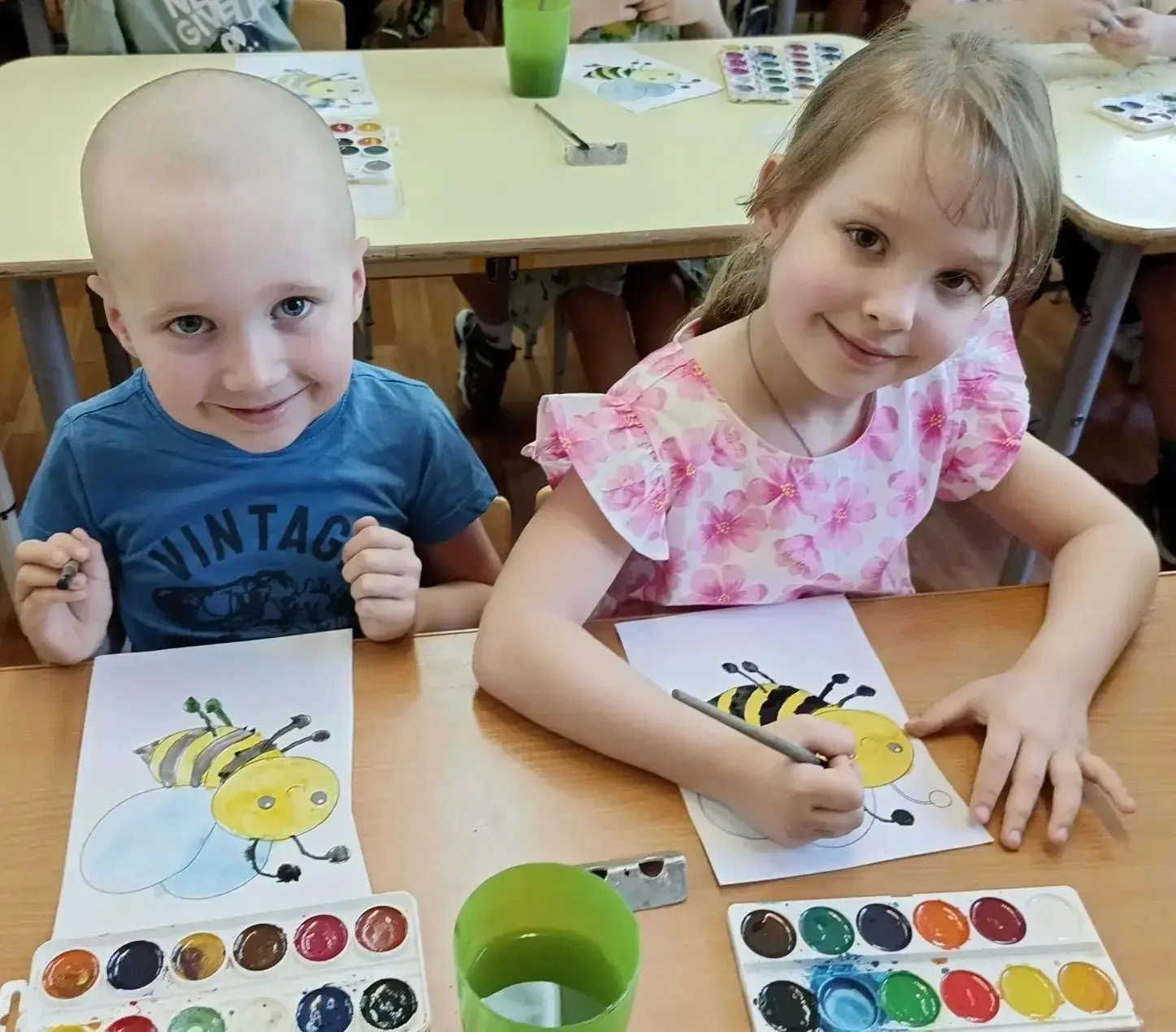 🐝 «Опасные насекомые: пчёлы» — учимся беречь природу и себя  На этой неделе наши дошколята знакомили