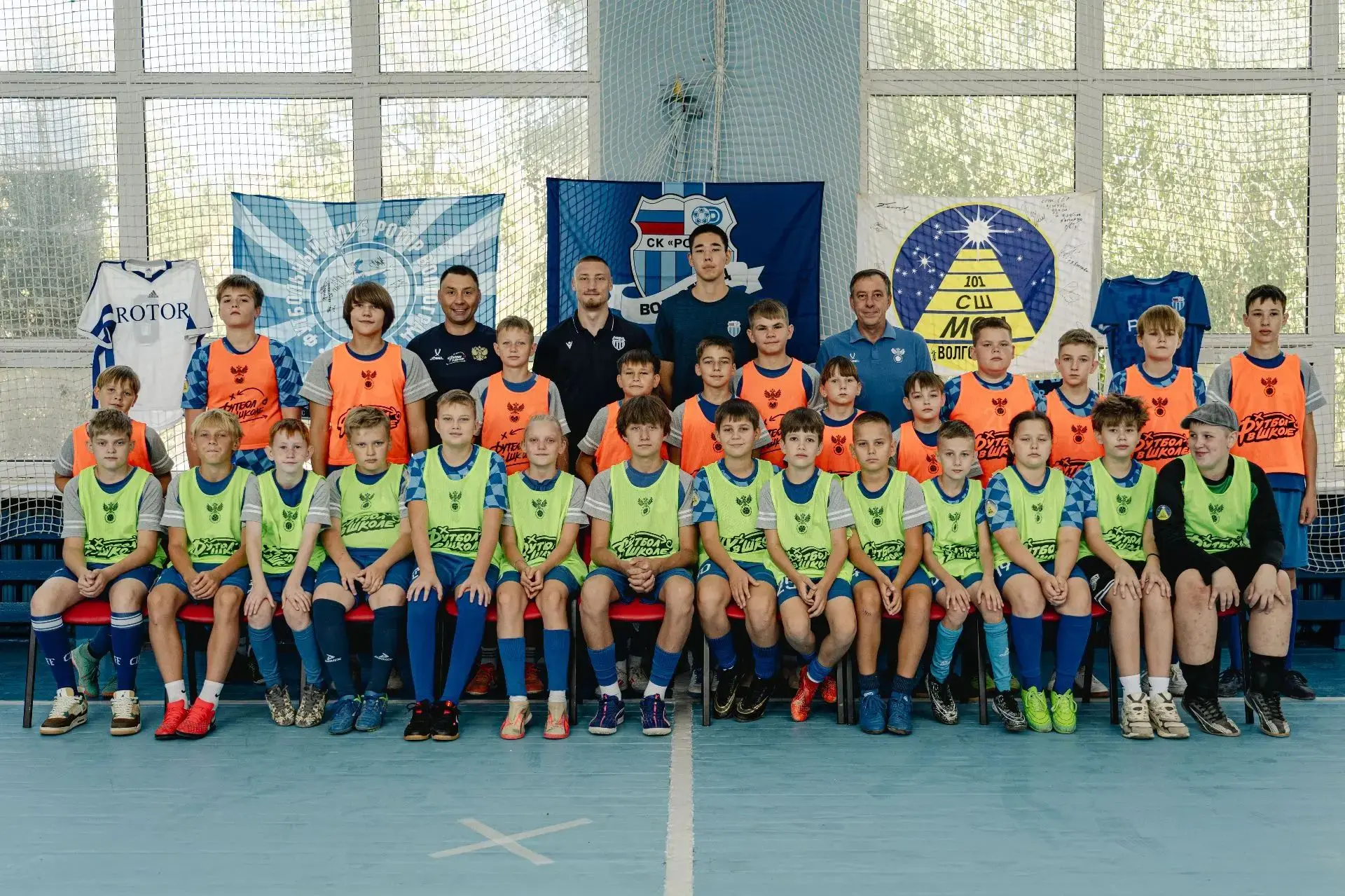 ⚽️Звезды "Ротора" поздравили школьников Волгограда с Днем знаний