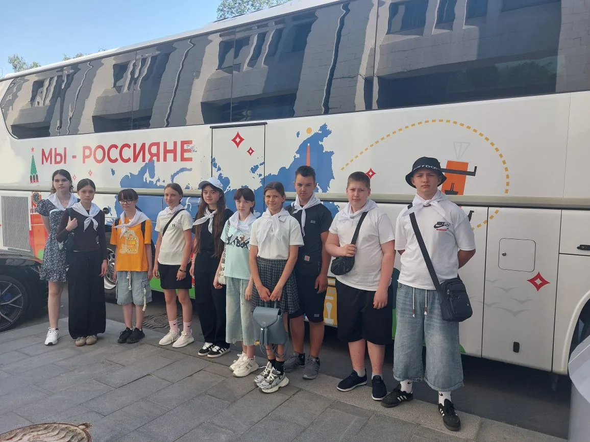 ✨Второй день пребывания в Москве по программе "Мы-россияне" начался с обзорной экскурсии по городу и