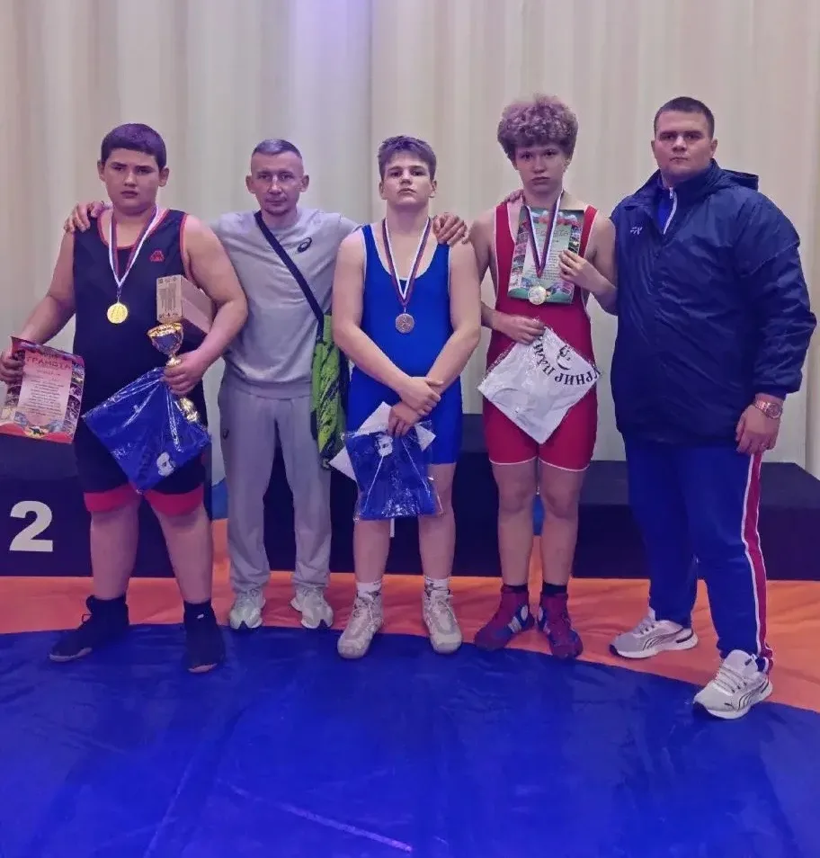 🤼В Мясниковском районе прошёл открытый областной турнир по греко-римской борьбе в чест...