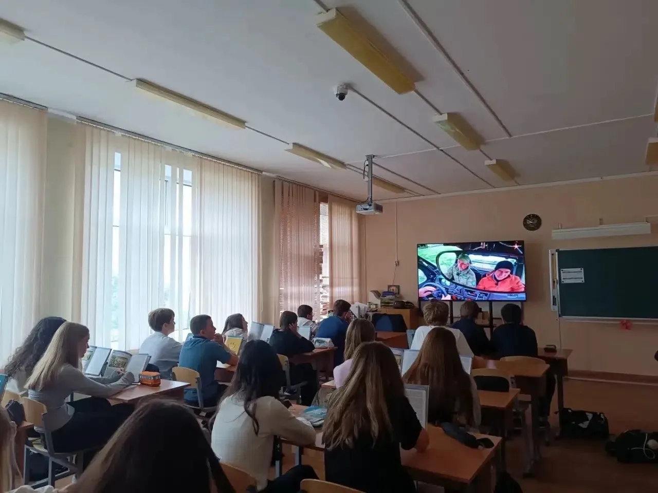 Сегодняшние уроки истории, проведённые педагогами Рубан О.С. и Тришиной В.Д., были приу...