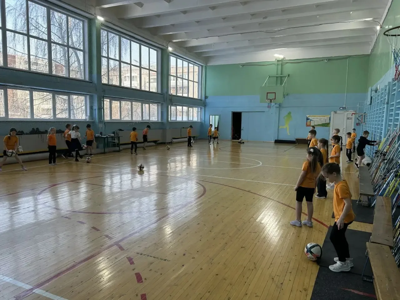 ⚽ Футбольная карусель в школе: как это было  В течение последнего месяца учебного года в рамках Всер