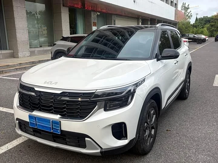 🔥 Seltos 2023, 1,5L CVT, комплектация Luxury