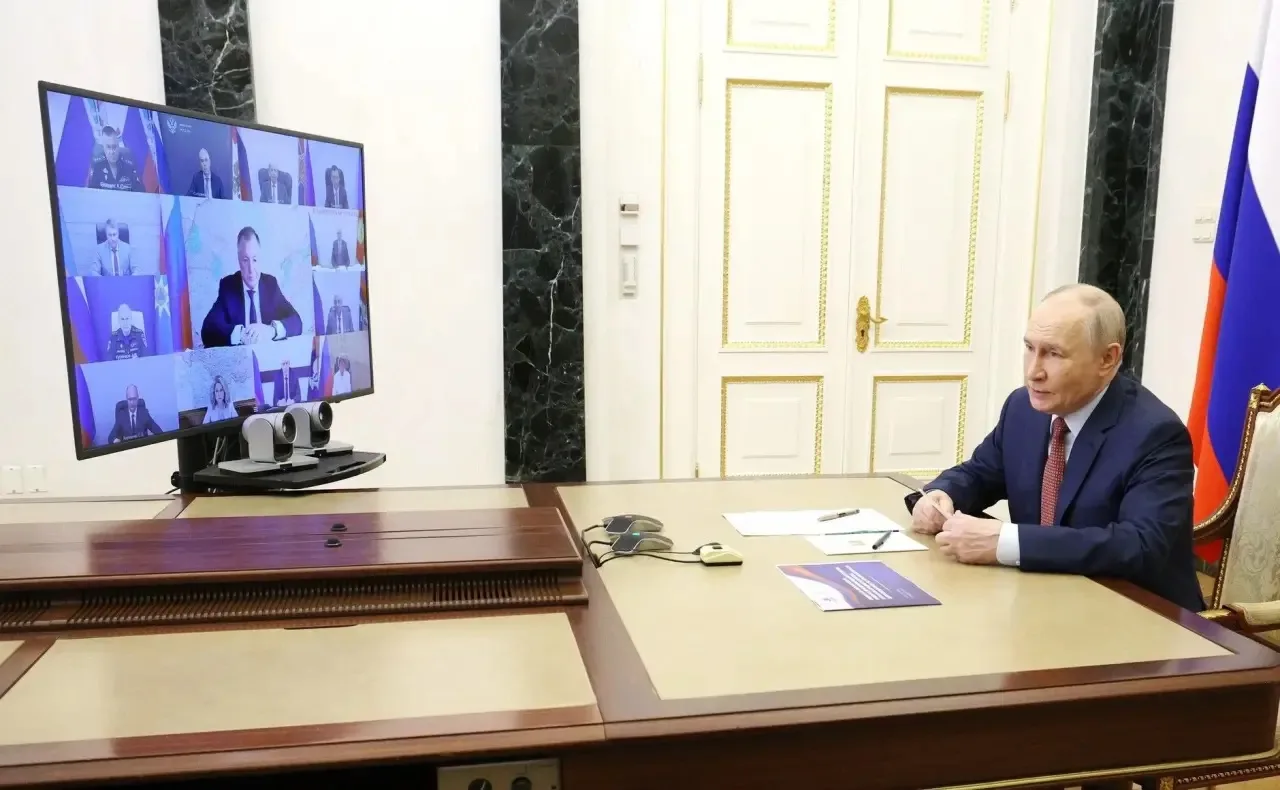 Заместитель Председателя Правительства Марат Хуснуллин доложил на совещании Президента России о соци