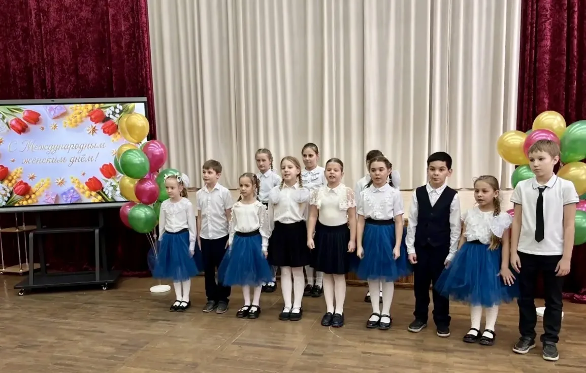 Международный женский  день🌷  📌В преддверии самого нежного весеннего праздника в МБОУ «Школа-гимнази