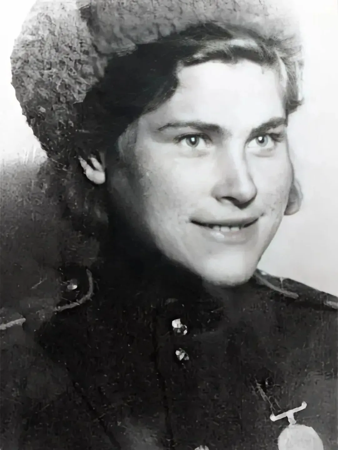 Побег из немецкого плена летчицы Клавдии Блиновой.
⠀
Лето 1943 года.
4 августа 1943 года, во время К