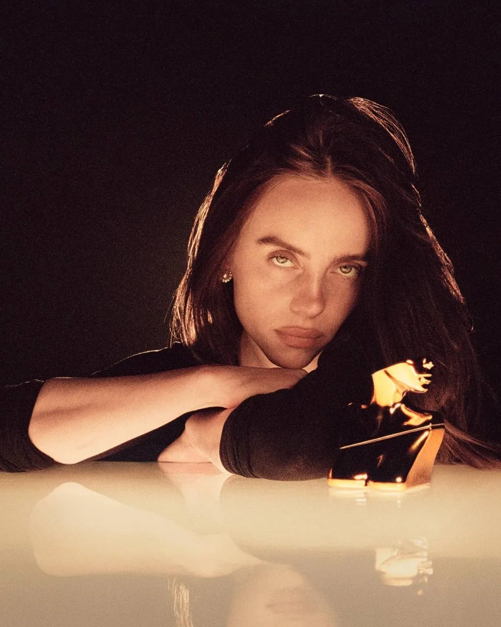 🖤 Билли Айлиш анонсировала новый аромат

Певица представила EILISH INTENSE — более насыщенную верси