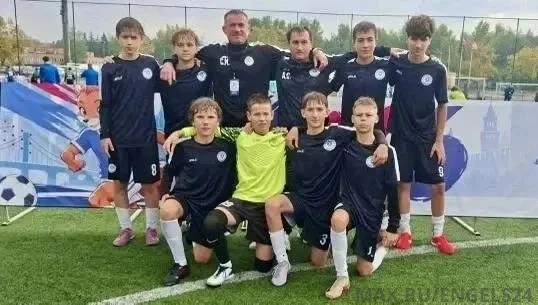 Команда «Девятка 12» из Энгельса вошла в четверку сильнейших на VIII Всероссийском фест...