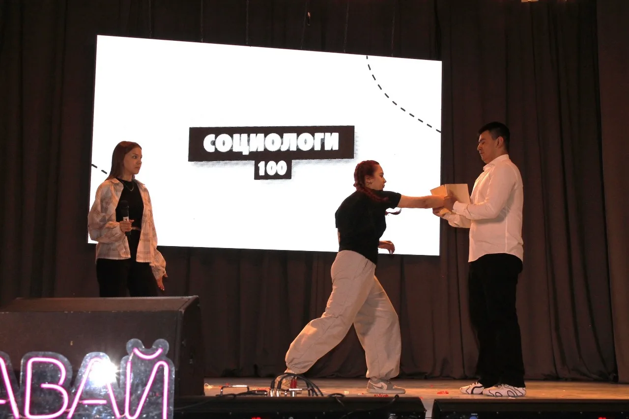 🏛️🎓🎉Студенческая группа №100 – в пятерке лучших в Новосибирске!