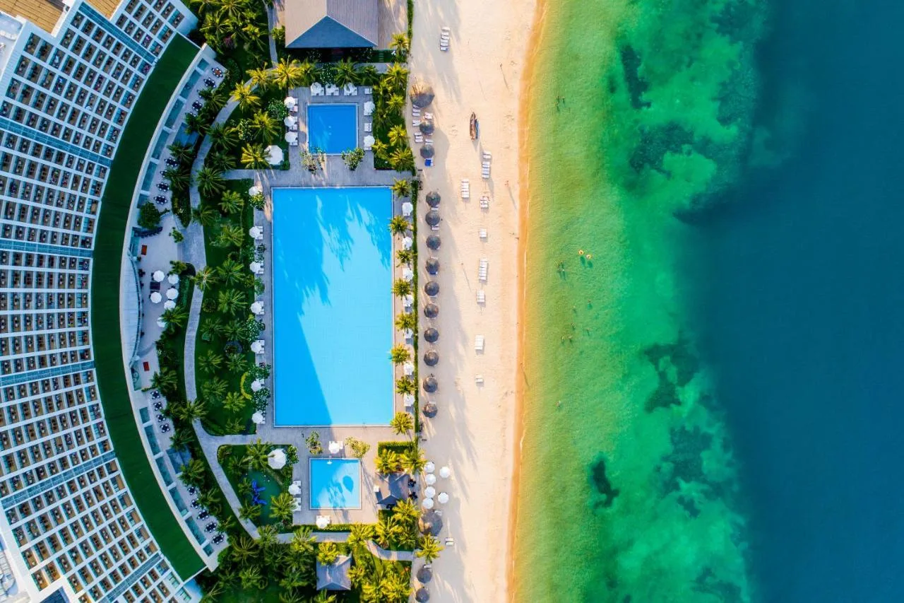 🏨 Vinpearl Resort & Spa Nha Trang Bay 5*