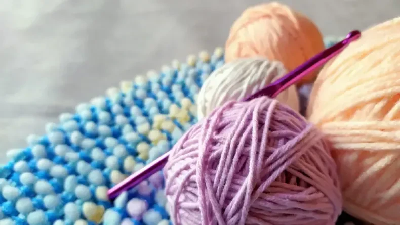 Регулярно проверяйте свою работу  

  🧶 Когда вы вяжете,  систематически проверяйте свою работу на 