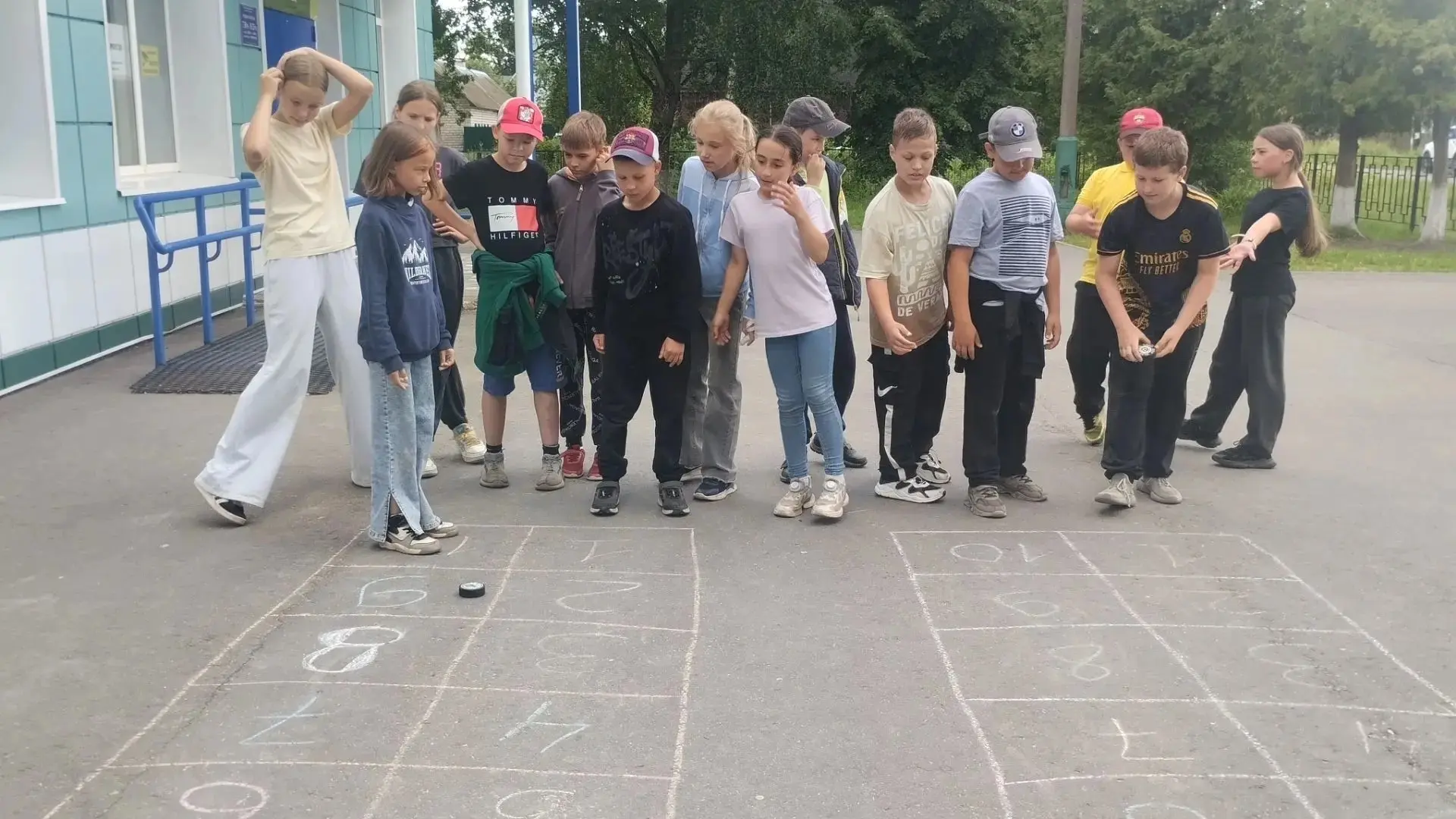 «ИГРАЙ-ГОРОД! ДВОРОВЫМ  ИГРАМ БЫТЬ!»💪

 В предверии праздника "День молодежи", который проводится 2