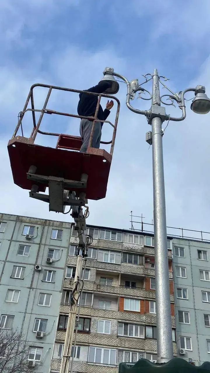 💡На улицах Владикавказа заменили более 60 осветительных приборов  Замена ламп уличного освещения на 