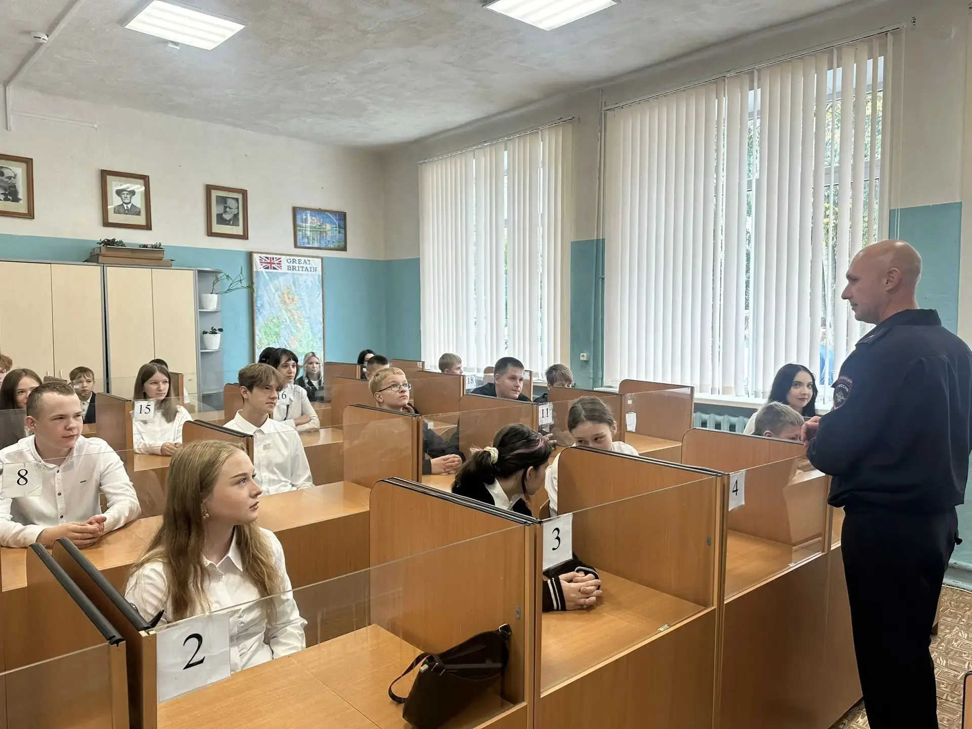 1 сентября начальник Ржевской госавтоинспекции Бубырёв Александр Владимирович провел "У...