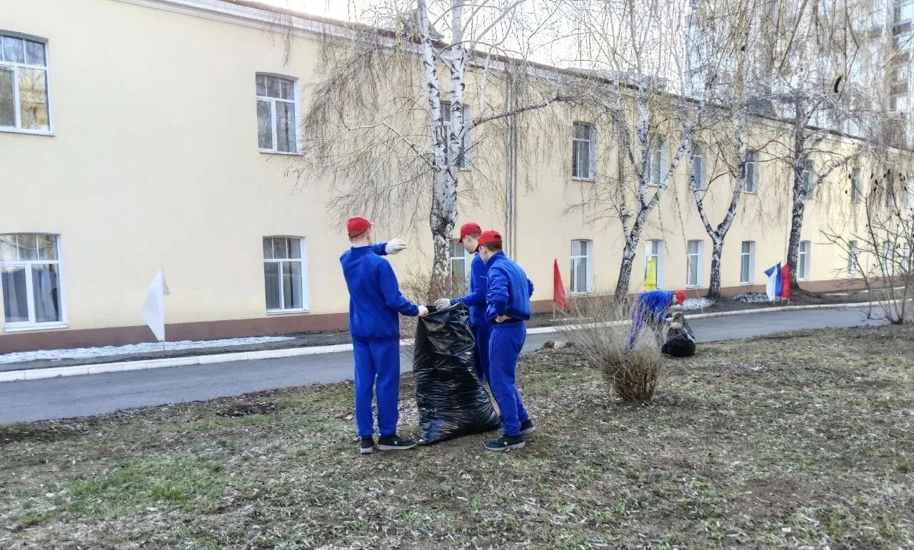 Накануне кадеты 2 учебного курса показали отличный пример заботы об окружающей среде!  Всем курсом о