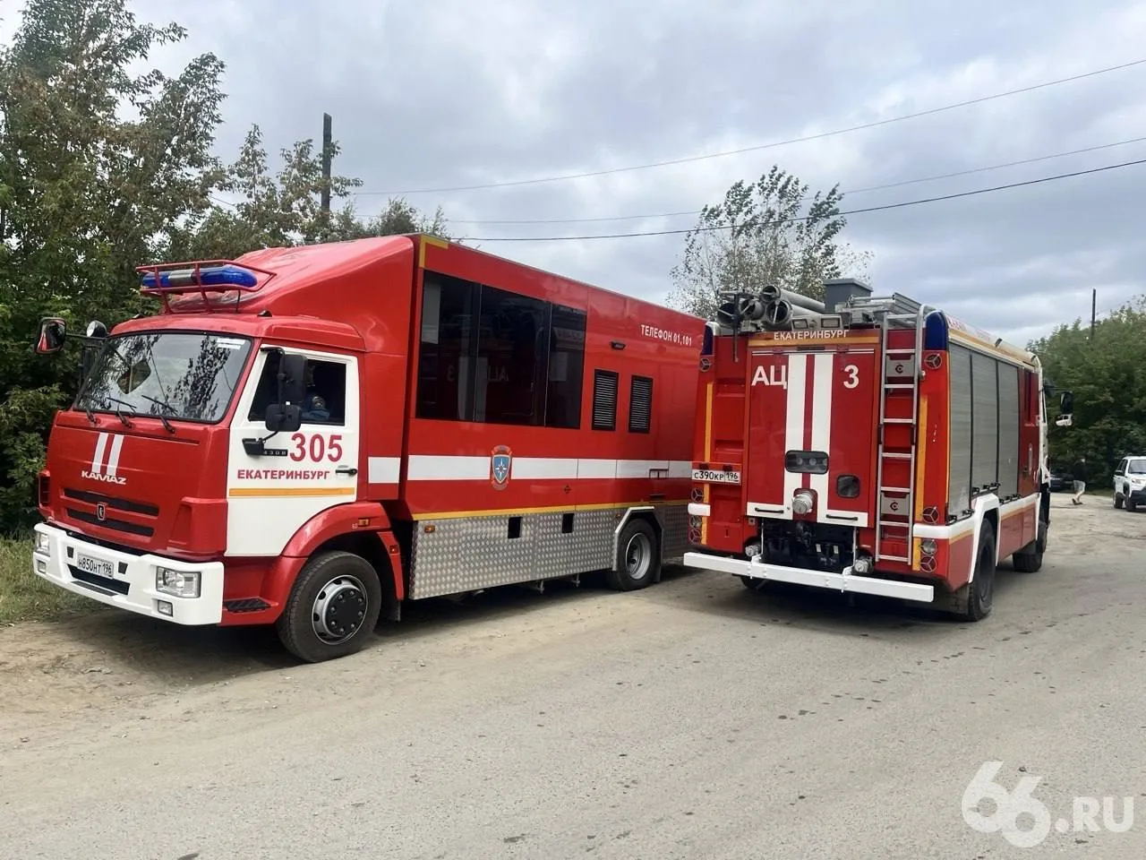 Жителей повреждённого в результате атаки БПЛА дома пока не пускают в квартиры.