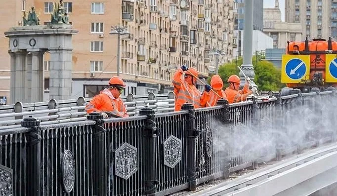 Более двух тысяч городских сооружений будут очищены в преддверии празднования Дня Москвы
