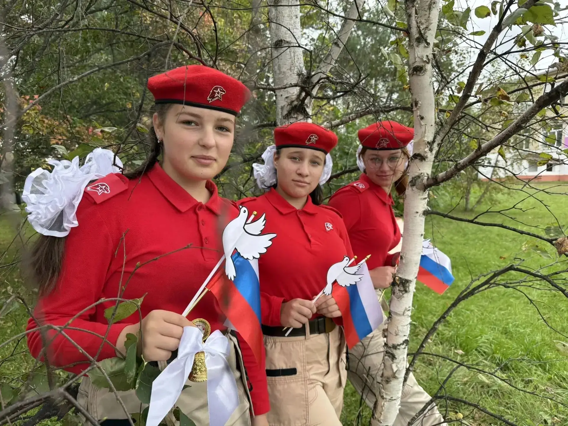🤍💙❤️ Амурские юнармейцы стали активными участниками событий ко Дню российского флага
