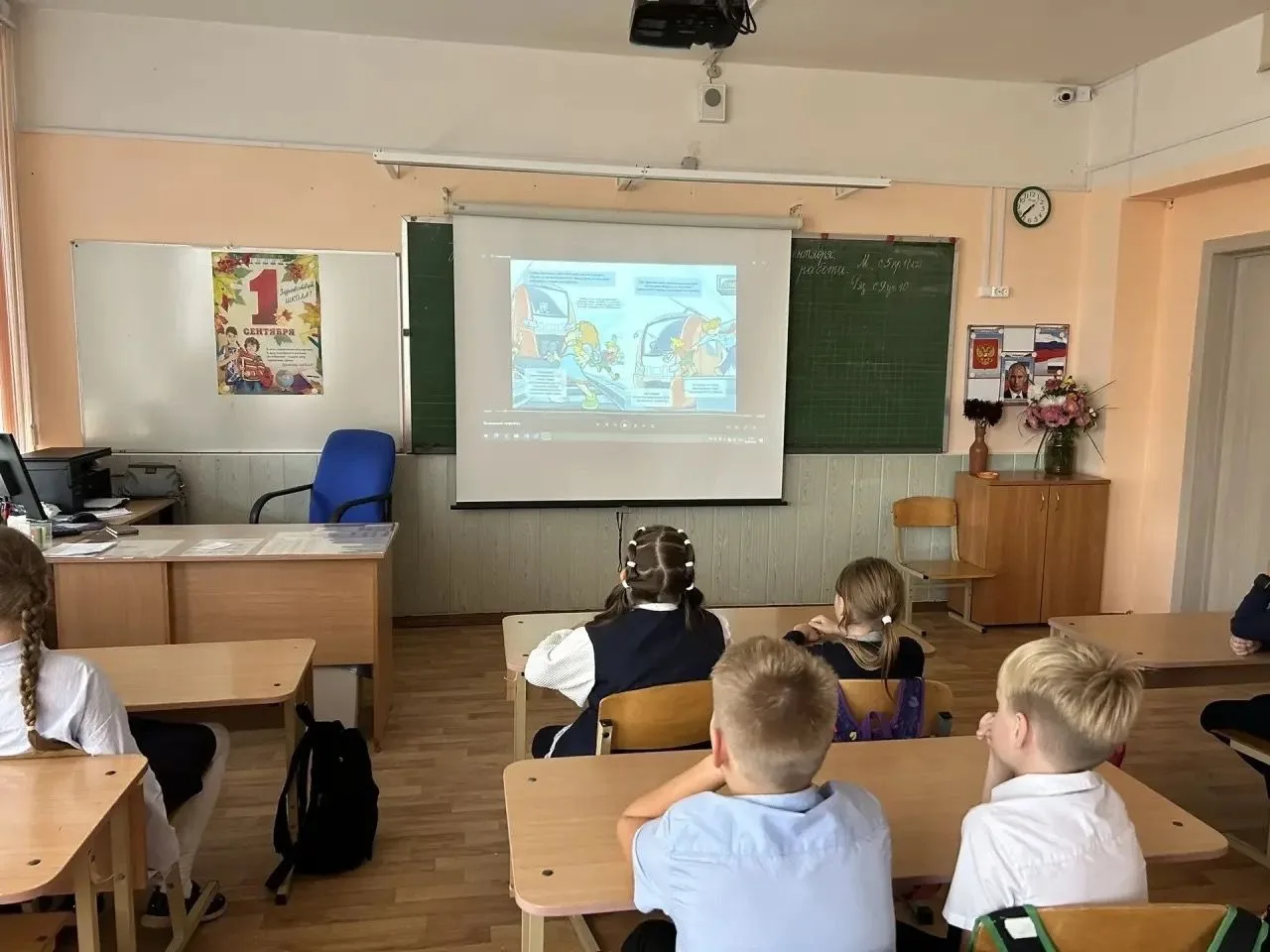 И В НАШЕЙ ШКОЛЕ СТАРТОВАЛА АКЦИЯ ПО ПРОФИЛАКТИКЕ БЕЗОПАСНОСТИ НА ЖЕЛЕЗНОЙ ДОРОГЕ «ВНИМА...