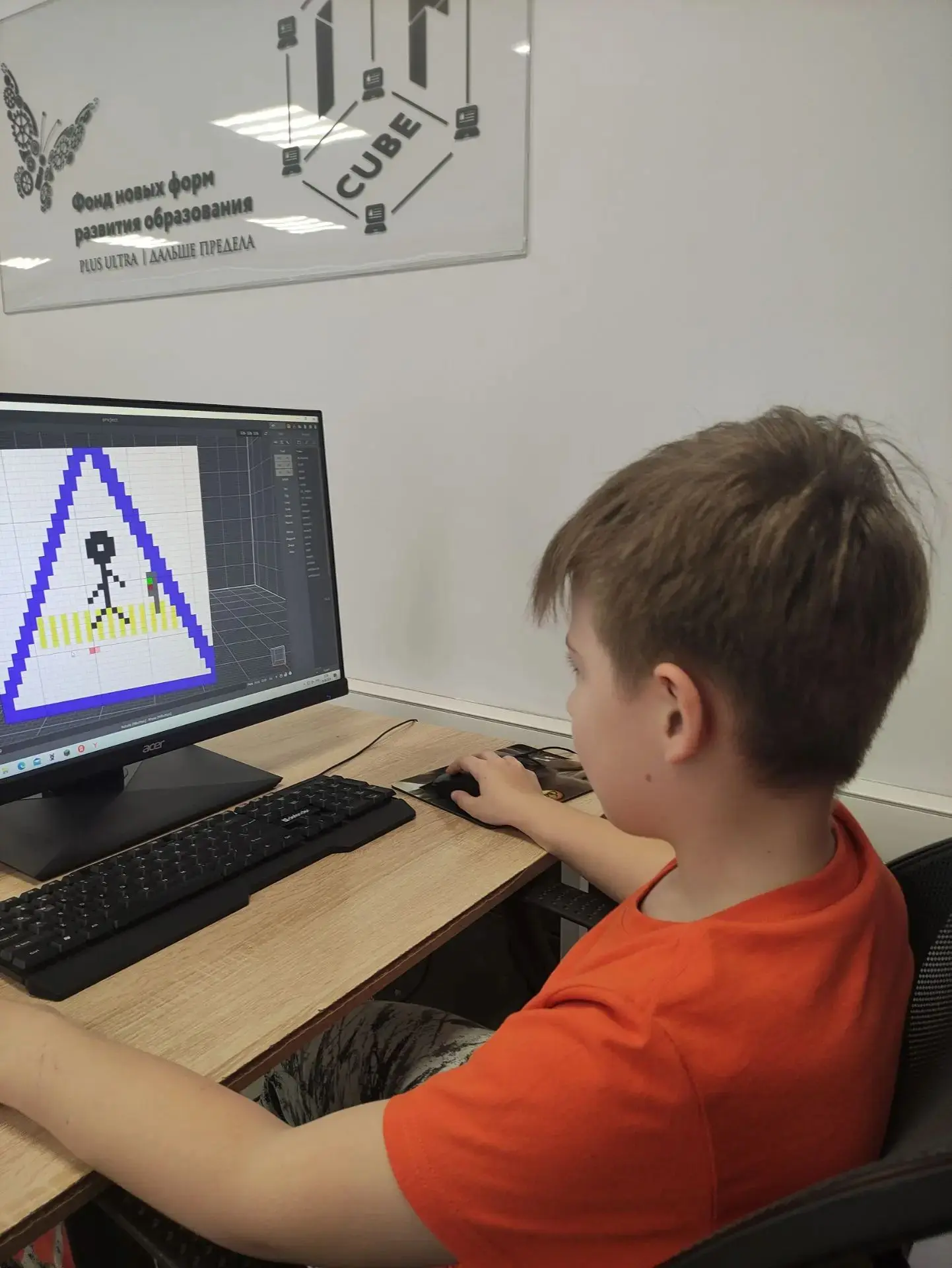 🚸🧊 3D-моделирование на страже безопасности: дорожные знаки в MagicaVoxel от воспитанн...