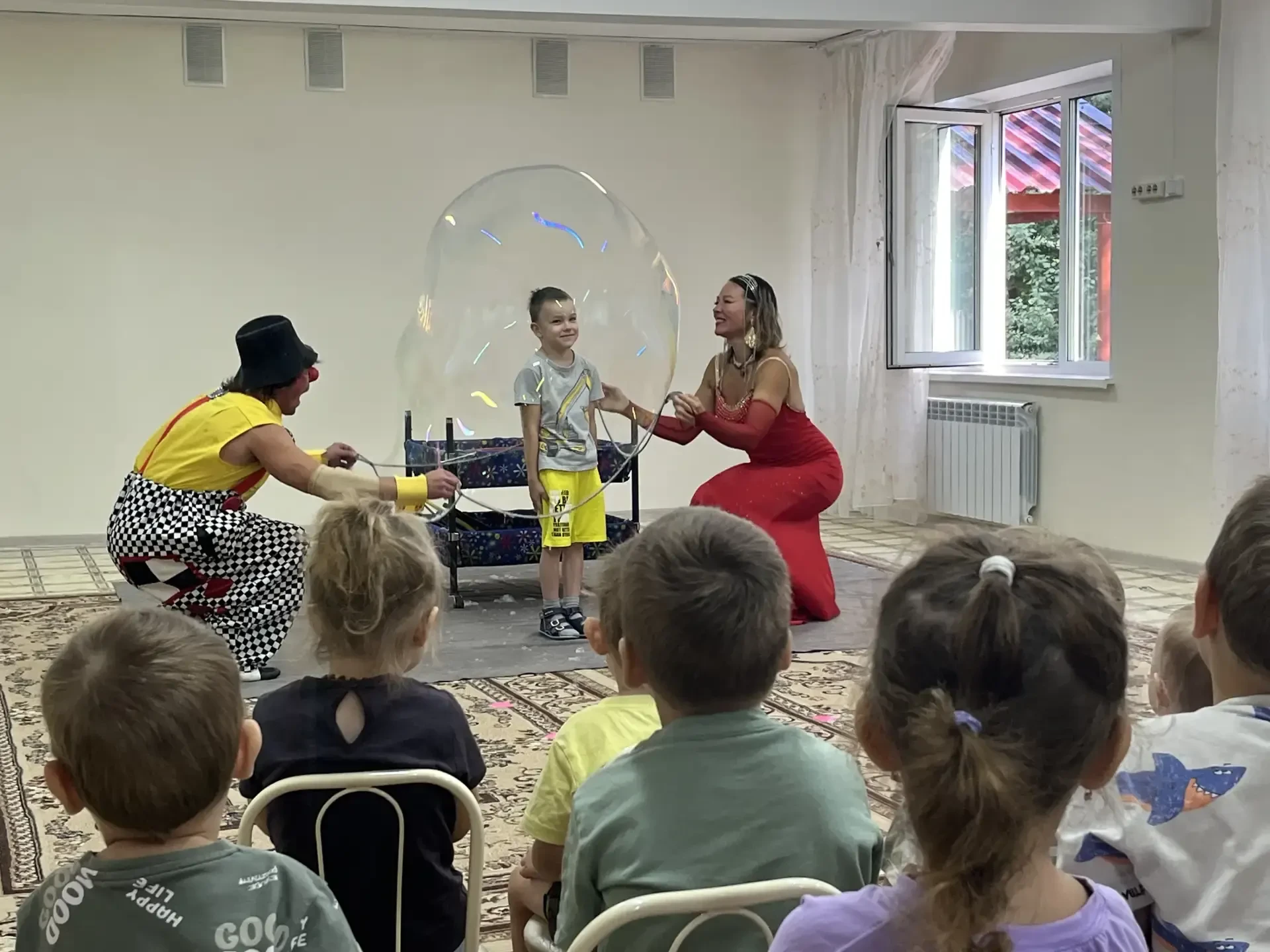 Маленькая сказка в нашем саду