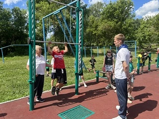 В пришкольном лагере «Орленок» прошел День спорта

       Что может быть лучше летнего дня, проведён