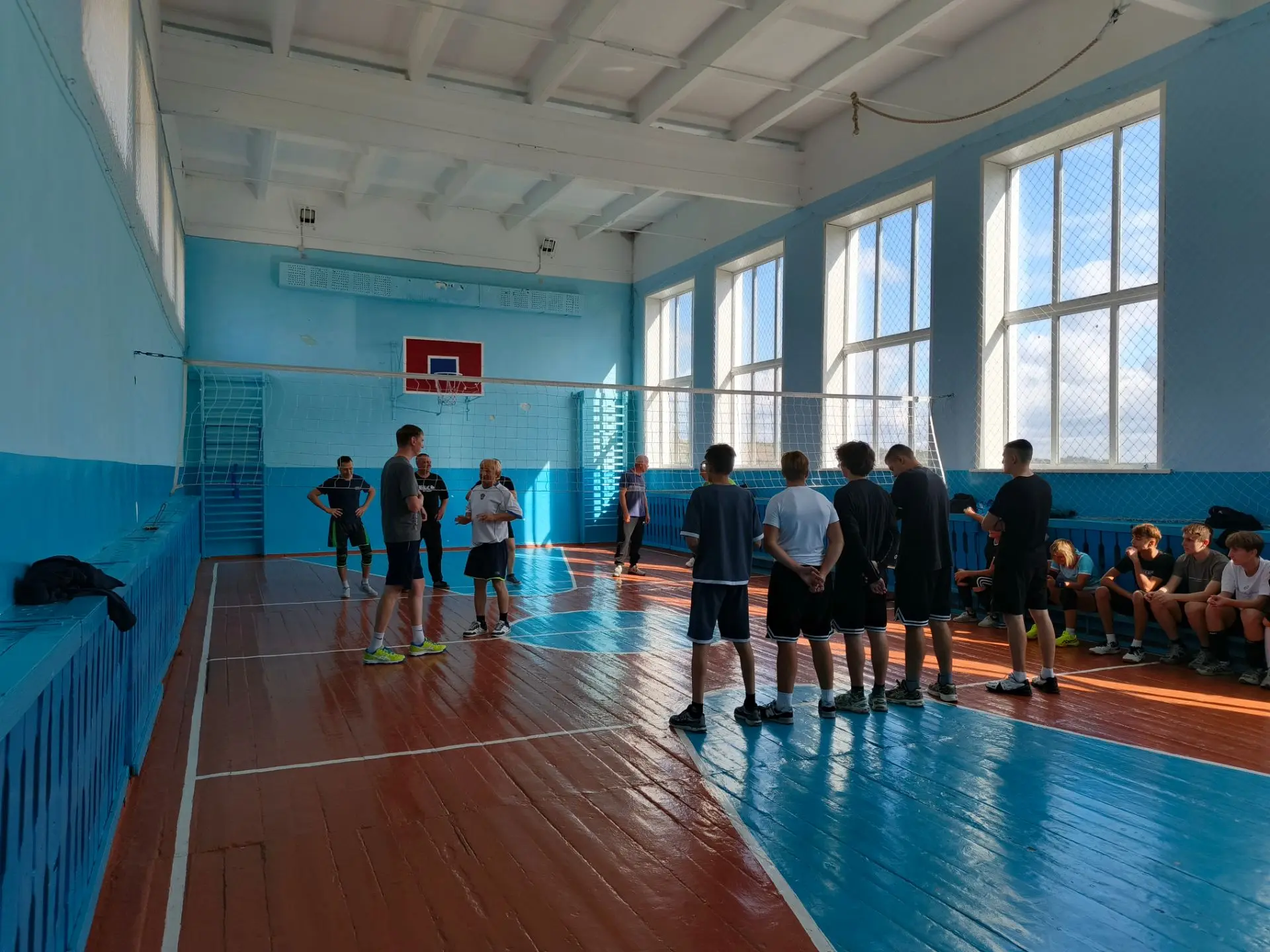 В праздничный День Залуженского сельского поселения 3 октября состоялся турнир по волей...