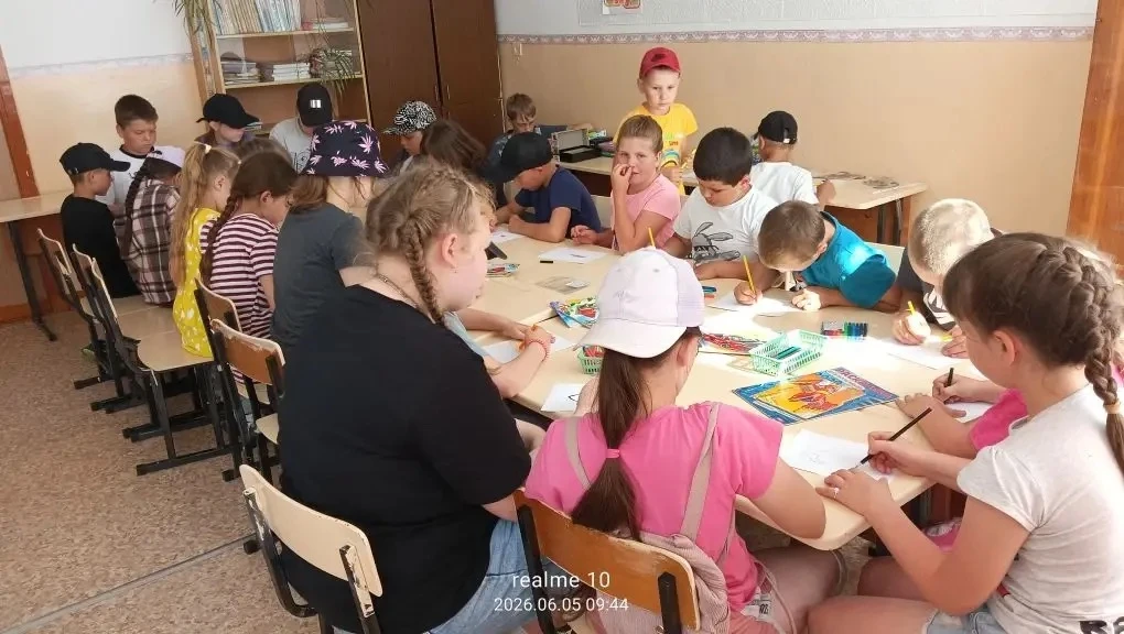 🌸"Подружимся с летом: солнце, воздух и вода - наши лучшие друзья!" - под таким девизом начался пяты