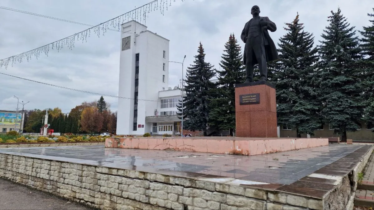 "Останьтесь мэром": горсовет не хотел отпускать Беляева с поста мэра