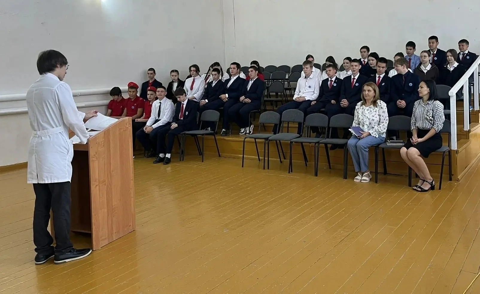 Сегодня состоялась важная встреча учащихся 9‑х классов с педиатром  ЦРБ Старокулаткинск...